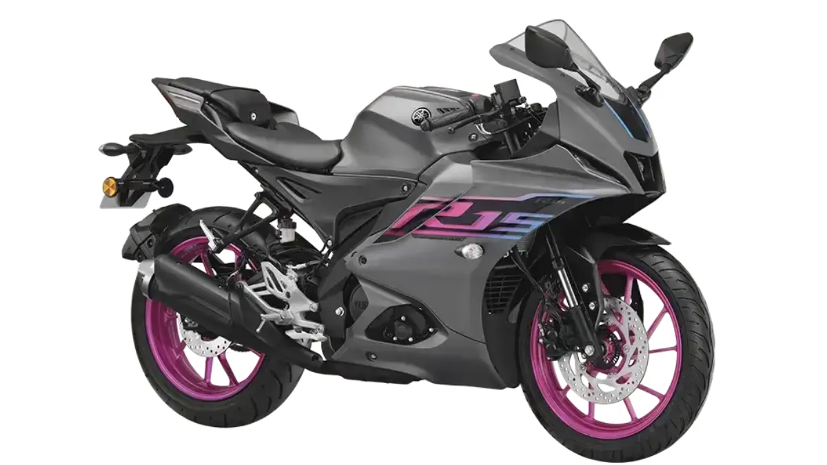 Yamaha R15 V4 2025: Big Superbike Feel in Just ₹2 Lakh – Know Why It’s Youth's Top Pick